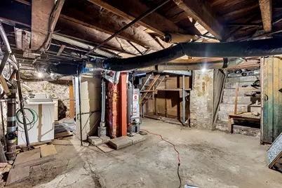 21 Chestnut St, Woburn, MA 01801 - Photo 26