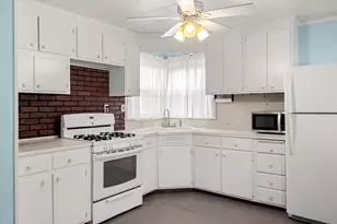 21 Chestnut St, Woburn, MA 01801 - Photo 22