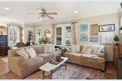 19 Orpheum Ave, East Longmeadow, MA 01028 - Photo 12