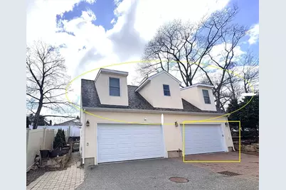 32 Salisbury Rd #32, Newton, MA 02458 - Photo 2