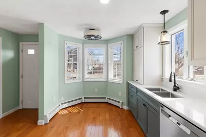 8-10 Menlo Terrace #A, Lynn, MA 01905 - Photo 8