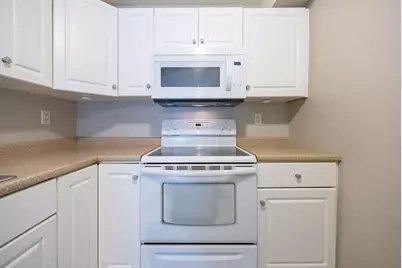 100 Lawrence St #18, Haverhill, MA 01830 - Photo 16