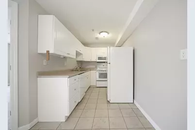 100 Lawrence St #18, Haverhill, MA 01830 - Photo 14