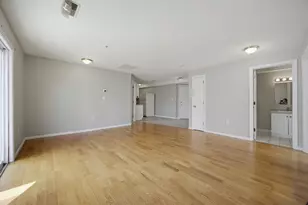 100 Lawrence St, Haverhill, MA 01830 - Photo 8