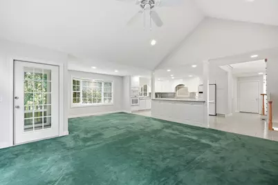 300 Pinehurst Drive #300, East Longmeadow, MA 01028 - Photo 10