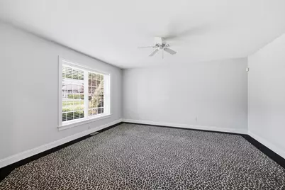 300 Pinehurst Drive #300, East Longmeadow, MA 01028 - Photo 4