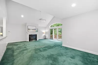 300 Pinehurst Drive #300, East Longmeadow, MA 01028 - Photo 12