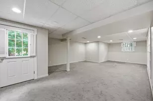 300 Pinehurst Dr, East Longmeadow, MA 01028 - Photo 32