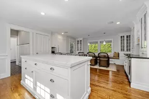 25 Irving St, Hingham, MA 02043 - Photo 6