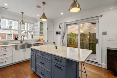 2 Crystal Pl, Boston, MA 02129 - Photo 4