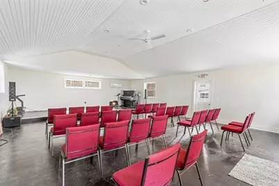 40 Wareham St, Carver, MA 02330 - Photo 10