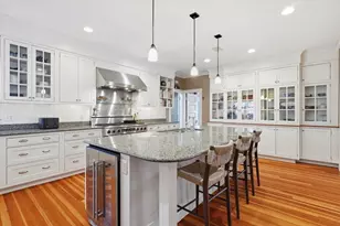 21 Elm St, Boxford, MA 01921 - Photo 4