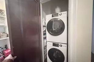 313 Tappan St, Brookline, MA 02445 - Photo 10