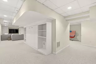 415 Lowell St, Lynnfield, MA 01940 - Photo 34