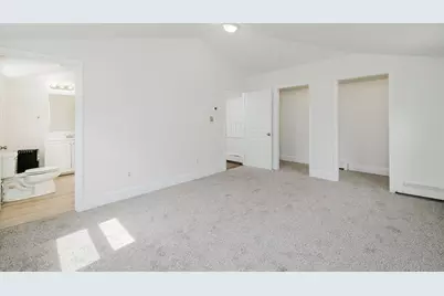 194 Albion St, Fall River, MA 02723 - Photo 8