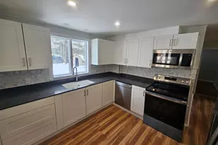 113 Lexington St, Springfield, MA 01107 - Photo 1