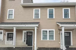 7 Gorham St, Chelmsford, MA 01824 - Photo 1