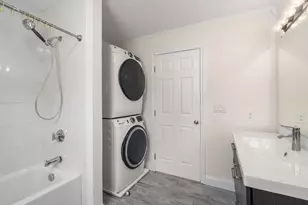 165 Wampum St, Plainville, MA 02762 - Photo 24