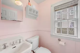 32 Colonial Dr, Arlington, MA 02474 - Photo 8