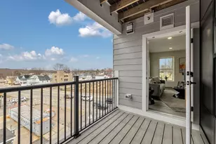 375 Cummins Hwy, Boston, MA 02131 - Photo 8