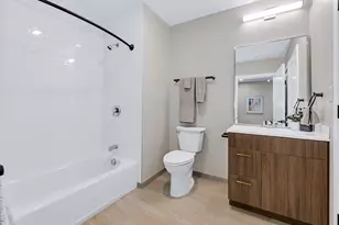 375 Cummins Hwy, Boston, MA 02131 - Photo 14