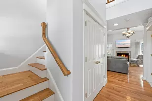 22 McNeil Cir, Hopkinton, MA 01748 - Photo 4