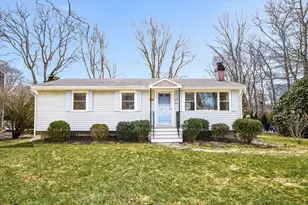 25 Toledo St, Falmouth, MA 02536 - Photo 1