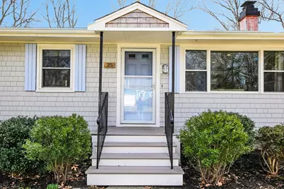25 Toledo St, Falmouth, MA 02536 - Photo 2