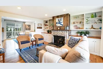 25 Toledo St, Falmouth, MA 02536 - Photo 8