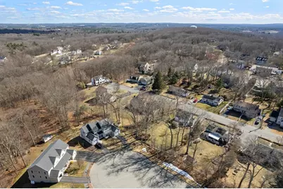 7 Woodland Ct #B, Milford, MA 01757 - Photo 30