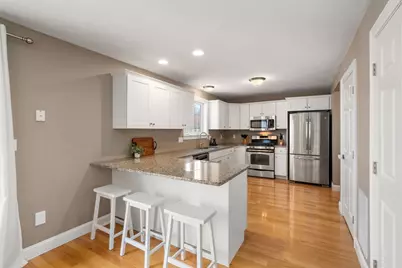 7 Woodland Ct #B, Milford, MA 01757 - Photo 10