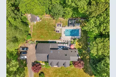 25 Howe St, Medway, MA 02053 - Photo 2