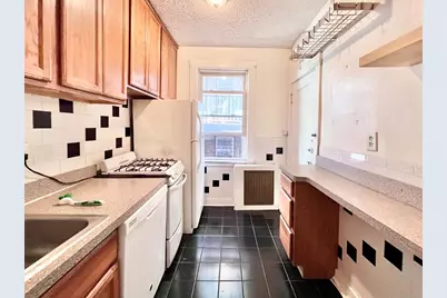 26 Chiswick Rd #6, Boston, MA 02135 - Photo 4