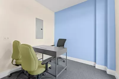 637 E 1st St, Boston, MA 02127 - Photo 12