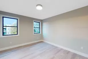 440 E 8th St, Boston, MA 02127 - Photo 10