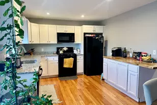 3 Marshall St, Lowell, MA 01851 - Photo 6