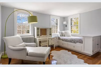 140 Dudley St, Brookline, MA 02445 - Photo 12