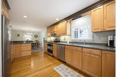 85 Dawson Dr, Needham, MA 02492 - Photo 4