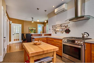 46 Columbus Ave, Northampton, MA 01060 - Photo 8