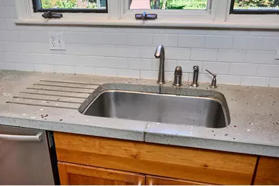 46 Columbus Ave, Northampton, MA 01060 - Photo 10