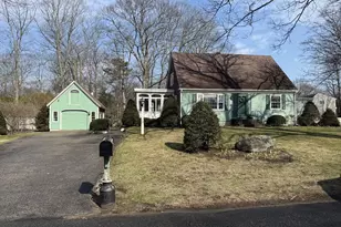 89 Oak Crest Dr, North Attleboro, MA 02760 - Photo 2