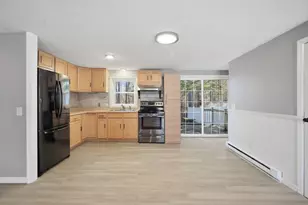 239 Hanson Dr, Springfield, MA 01128 - Photo 2