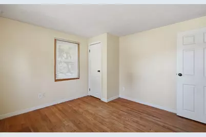 239 Hanson Dr, Springfield, MA 01128 - Photo 12