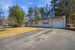 239 Hanson Dr, Springfield, MA 01128 - Photo 24