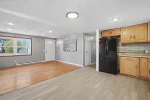 239 Hanson Dr, Springfield, MA 01128 - Photo 4