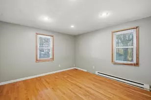 239 Hanson Dr, Springfield, MA 01128 - Photo 10