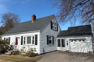 40 Beach St, Woburn, MA 01801 - Photo 1