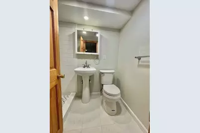 40 Beach St, Woburn, MA 01801 - Photo 10