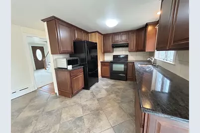 75 Marlboro Rd, Southborough, MA 01772 - Photo 4