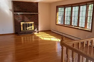 13 Phillip Ave, Burlington, MA 01803 - Photo 4